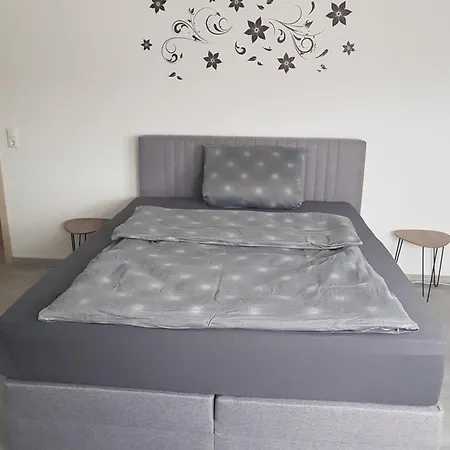 Ganze Monteurswohnung Mit 2 Schlafzimmern 90 Qm Bad Salzschlirf Exterior foto