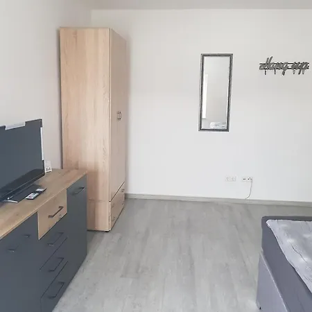Ganze Monteurswohnung Mit 2 Schlafzimmern 90 Qm Bad Salzschlirf Exterior foto
